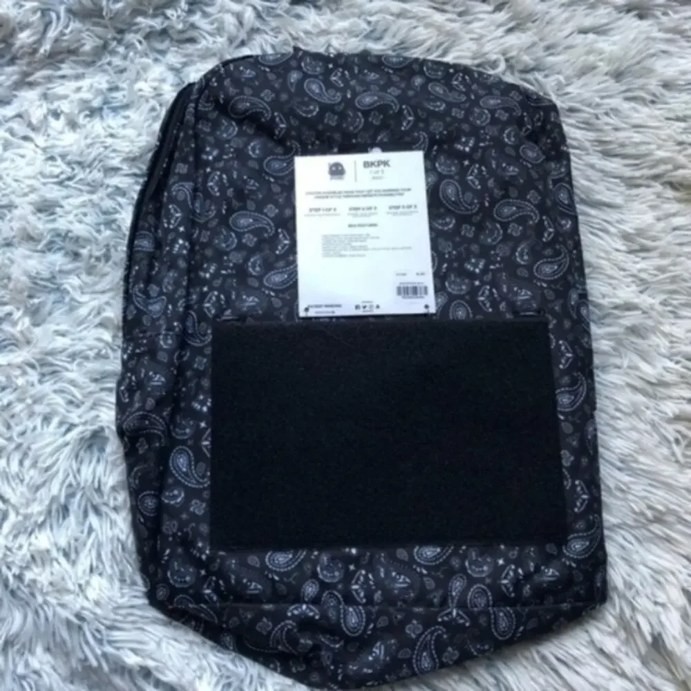 NWT Zumiez Acembly Build Your Own Black & White Paisley Print Backpack